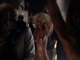 Джейн Леви голая, Джуно Темпл голая, Нана Гана голая, Линдси Машетт голая, Оливия Луккарди голая – Притворщики (2018) #12