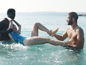 Дафна Патакия секси – Ветер (2019) #5