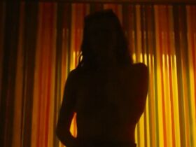 Мари Винк секси – 13 заповедей s01 (2017) #6