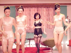 Джози Хо голая, Надя Ар голая, Сё Нисино голая – В номере (2015) #4