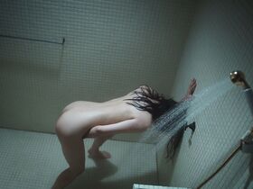 Мисато Морита голая – Обнаженный режиссер s01e05 (2019) #3