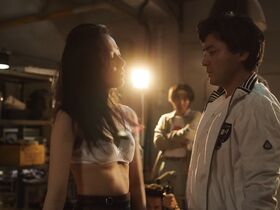 Мисато Морита голая – Обнаженный режиссер s01e05 (2019) #8