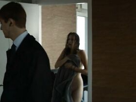 Юлия Рагнарссон голая – Стокгольмские истории (2013) #2