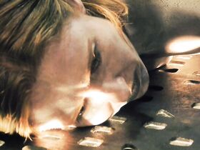 Робин Кертц голая – Земной убийца (2011) #4