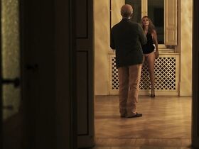 Аличе Пагани секси, Кася Смутняк голая, Эвридиче Аксэн голая – Лоро (2018) #12