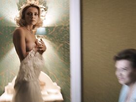 Аличе Пагани секси, Кася Смутняк голая, Эвридиче Аксэн голая – Лоро (2018) #9