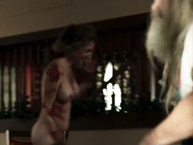 Сильвия Джеффрис голая – Трое из ада (2019) #3