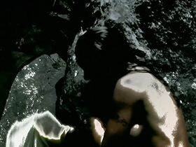 Кари Вурер голая – Бессмертные воины (2004) #8