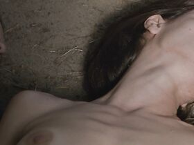 Джэми Бернадетт голая, Мария Олсен голая – Я плюю на ваши могилы: Дежа вю (2019) #9