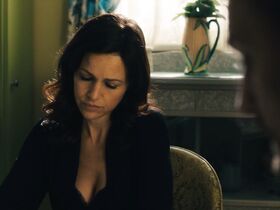 Карла Гуджино голая – Джетт s01e05 (2019) #16