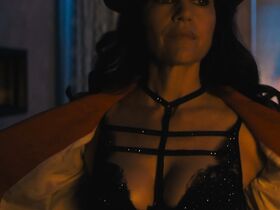 Карла Гуджино голая – Джетт s01e05 (2019) #6