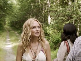 Хизер Грэм секси – Достать коротышку s03e07 (2019) #2