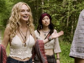 Хизер Грэм секси – Достать коротышку s03e07 (2019) #5