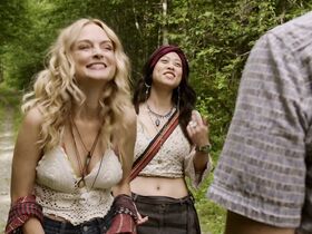 Хизер Грэм секси – Достать коротышку s03e07 (2019) #6