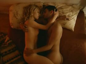 Роз-Мари Перро голая – Монстр s01e01-06 (2019)