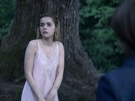 Кирнан Шипка секси – Леденящие душу приключения Сабрины s01 (2018) #24