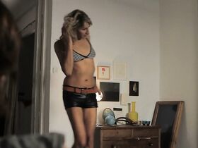 Соня Барба секси – Правдивое кино (2013) #5