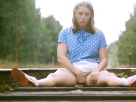 Шарлотт Александра голая – Настоящая девчонка (1976) #20