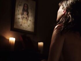 Хуана дель Рио голая – Зелёная граница s01e01-03 (2019) #11