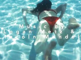 Кэрри Финкли голая – Crazy Like Me (2013) #6