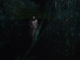 Юлия Чепурко голая – Позывной «Бандерас» (2018) #9