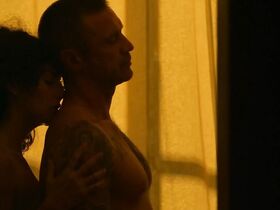 Шанти Ашанти голая – Морпехи: Закон о репатриации (2019) #11