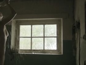 Валентина Басси голая – To the Desert (2017) #5