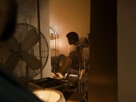 Гэйл Бин голая – Снегопад s02e05 (2018) #2