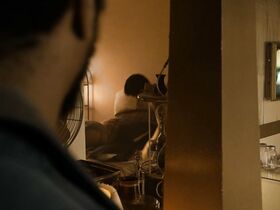 Гэйл Бин голая – Снегопад s02e05 (2018) #3