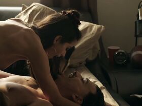 Сейшелл Гэбриел голая – Достать коротышку s03e04 (2019) #2