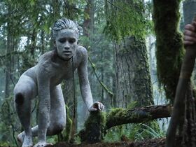 Шалин Фердинанд голая – Видеть s01e02 (2019) #11