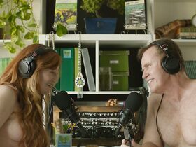 Викки Льюис голая – Extracurricular Activities (2019) #2