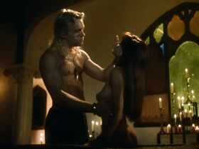 Джули Майклс голая – Доктор Мордрид (1992) #5