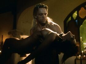 Джули Майклс голая – Доктор Мордрид (1992) #7