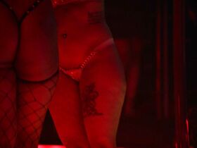 Лонйе Мари голая – Передышка s03e07 (2019) #3