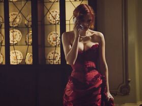 Хлоя Дикстра голая, Ана Фокс голая – Диминуэндо (2018) #14