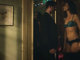 Хлоя Дикстра голая, Ана Фокс голая – Диминуэндо (2018) #19