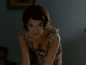 Мелани Дуте секси – Цветок зла (2003)