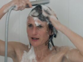 Камилль Коттен секси – Семейная фотография (2018)