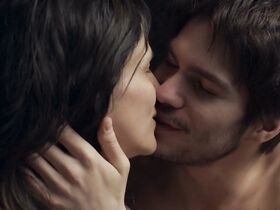 Жюльет Бинош голая – Та, которой не было (2019) #7