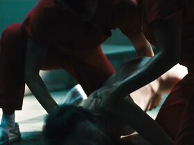 Гайте Янсен голая – Джетт s01e03 (2019) #12