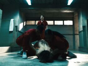 Гайте Янсен голая – Джетт s01e03 (2019) #13