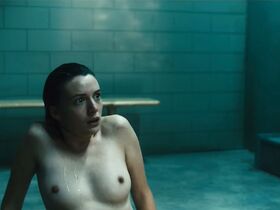 Гайте Янсен голая – Джетт s01e03 (2019) #16