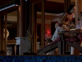 Мелани Дуте секси – Райский пляж (2019) #2