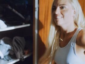 Йозефин Парк голая – По-собачьи s02e02 (2019) #6