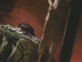 Эммануэль Дево голая – Читай по губам (2001)