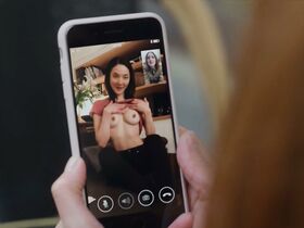 Чихиро Ниуя голая – Дело семейное s01e01-02 (2019)