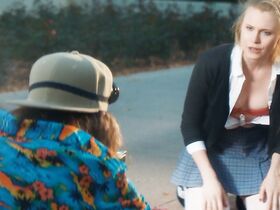 Лекси Лоуелл голая – Предначертание судьбы: Пространство-время (2019) #17