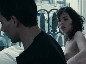 Коринн Дакла голая – Беспорядок (1986) #3