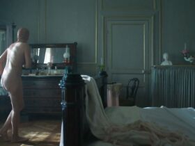 Жюли Де Бона голая – Благотворительный базар s01e03, e05 (2019)